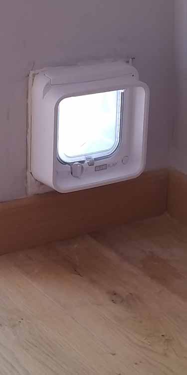Cat flap fitters Stocksfield and Northumberland