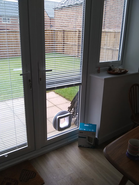 Cat flap fitters Blyth and Ashington
