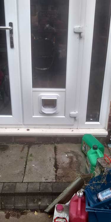 Cat and dog flap fitters Cochrane Park and Newcastle