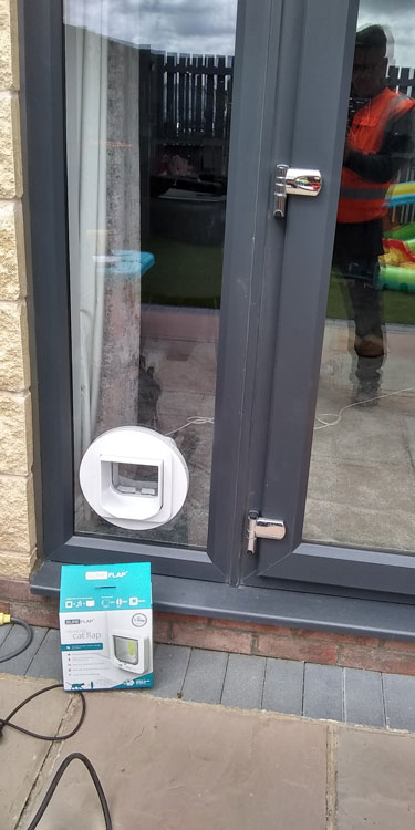 Cat flap fitters Blaydon and Ryton