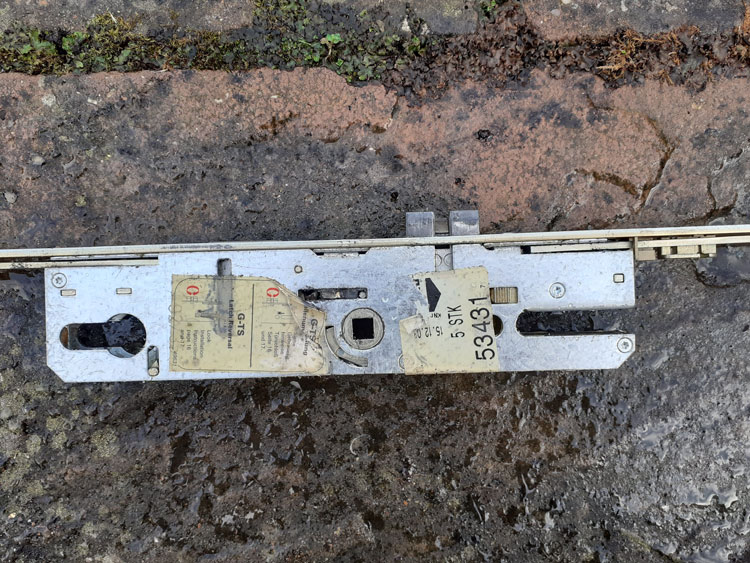 Window and door lock repairs Chapel House and Newcastle