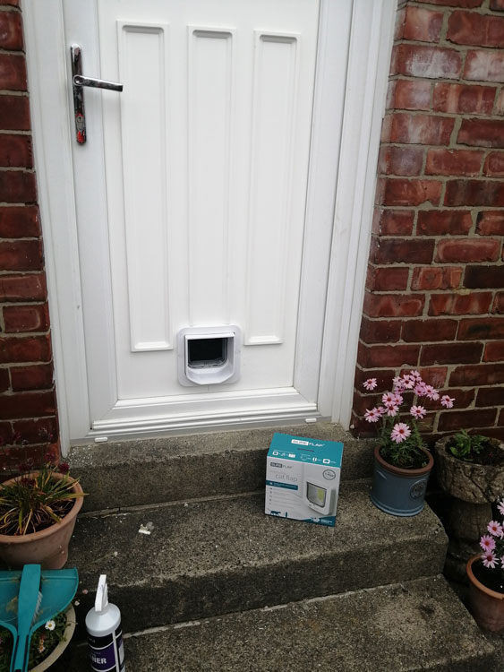 Cat flap fitters Fenham and Newcastle