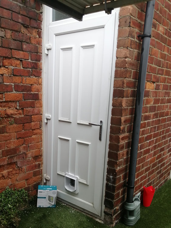 Cat and dog flap fitters Heaton and Newcastle