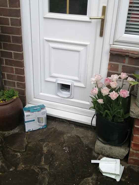 Cat flap fitters Winlaton and Blaydon