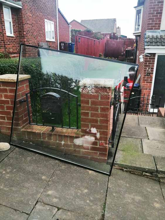 Glaziers Newcastle and Throckley