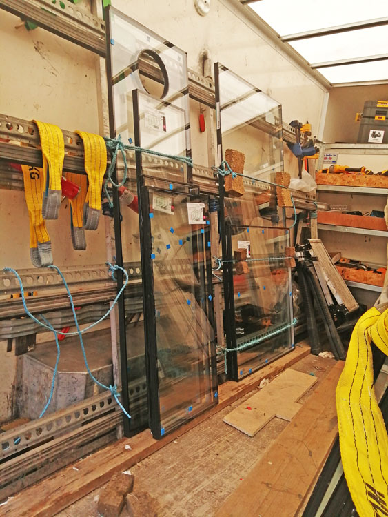 Glaziers serving Sunderland