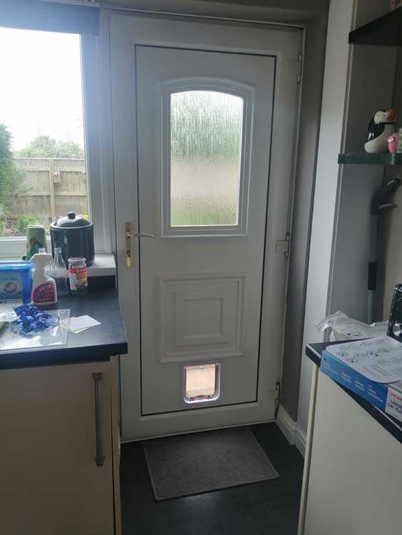 Cat flap fitters Sleekburn and Ashington