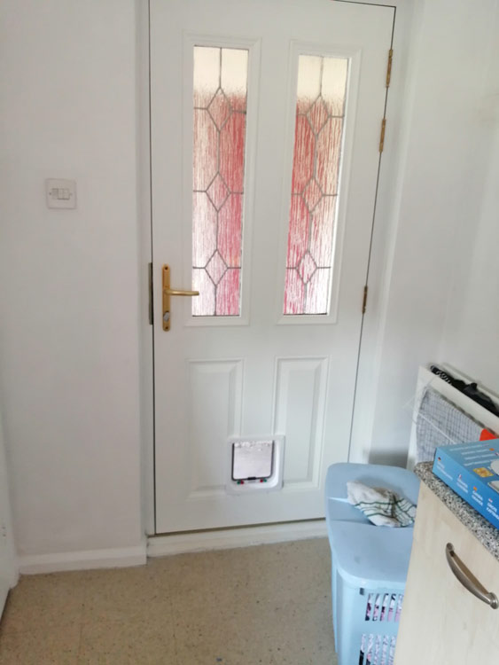 Cat flap fitters Winlaton and Blaydon