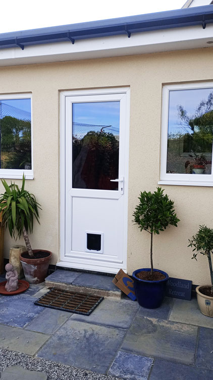 Cat flap kings and doggies 2