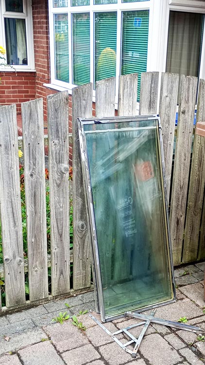 Glass suppliers near me