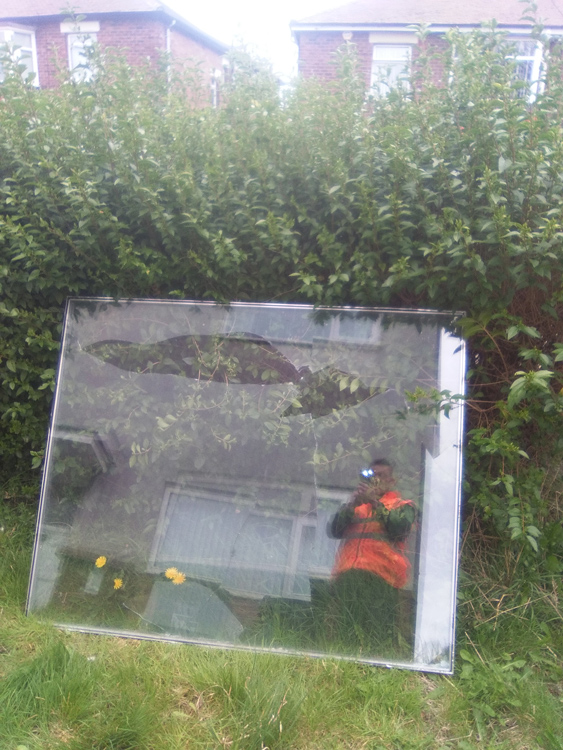 Replacement broken double glazed units Newcastle, broken glass Newcastle